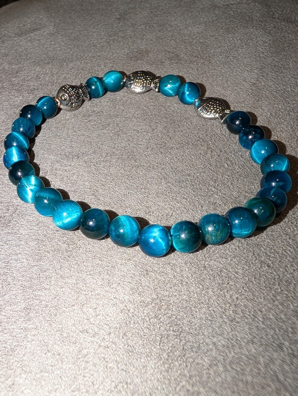 Teal Tigers Eye with Fish Accents Stretch Bracelet - Picture 2 of 8